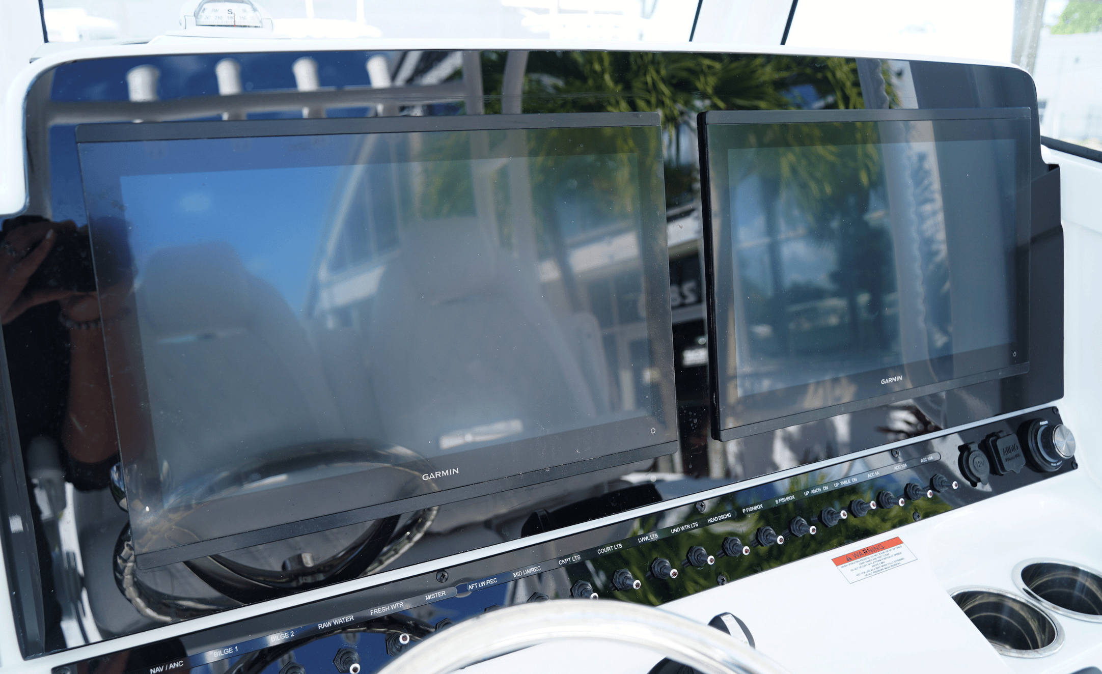 2027 SEA HUNT GAMEFISH 30FS - Image 31