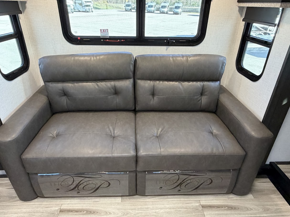 2026 VENTURE RV SPORTTREK 365VFL - Image 19