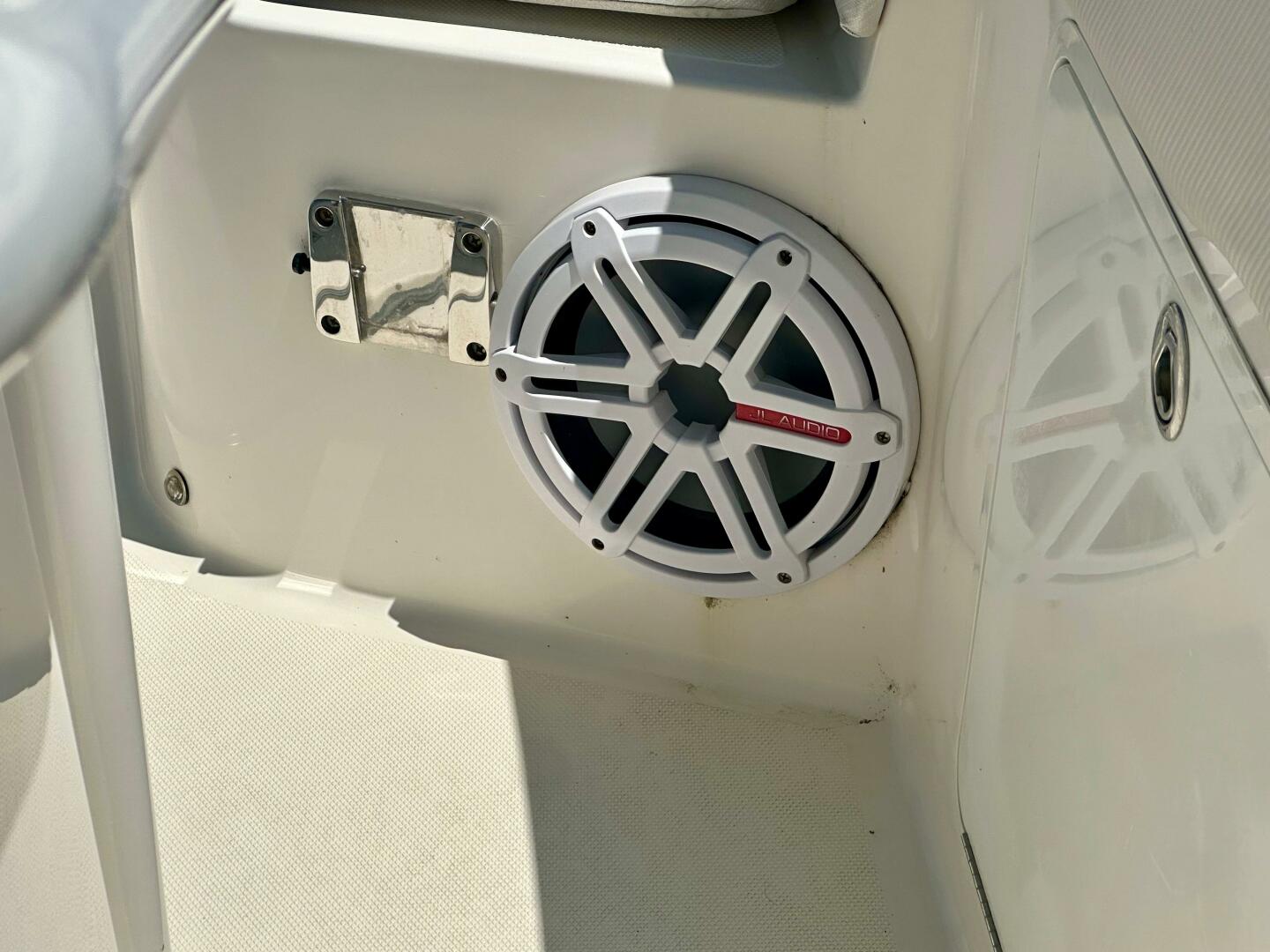 2019 Wellcraft 262 Fisherman - Image 5