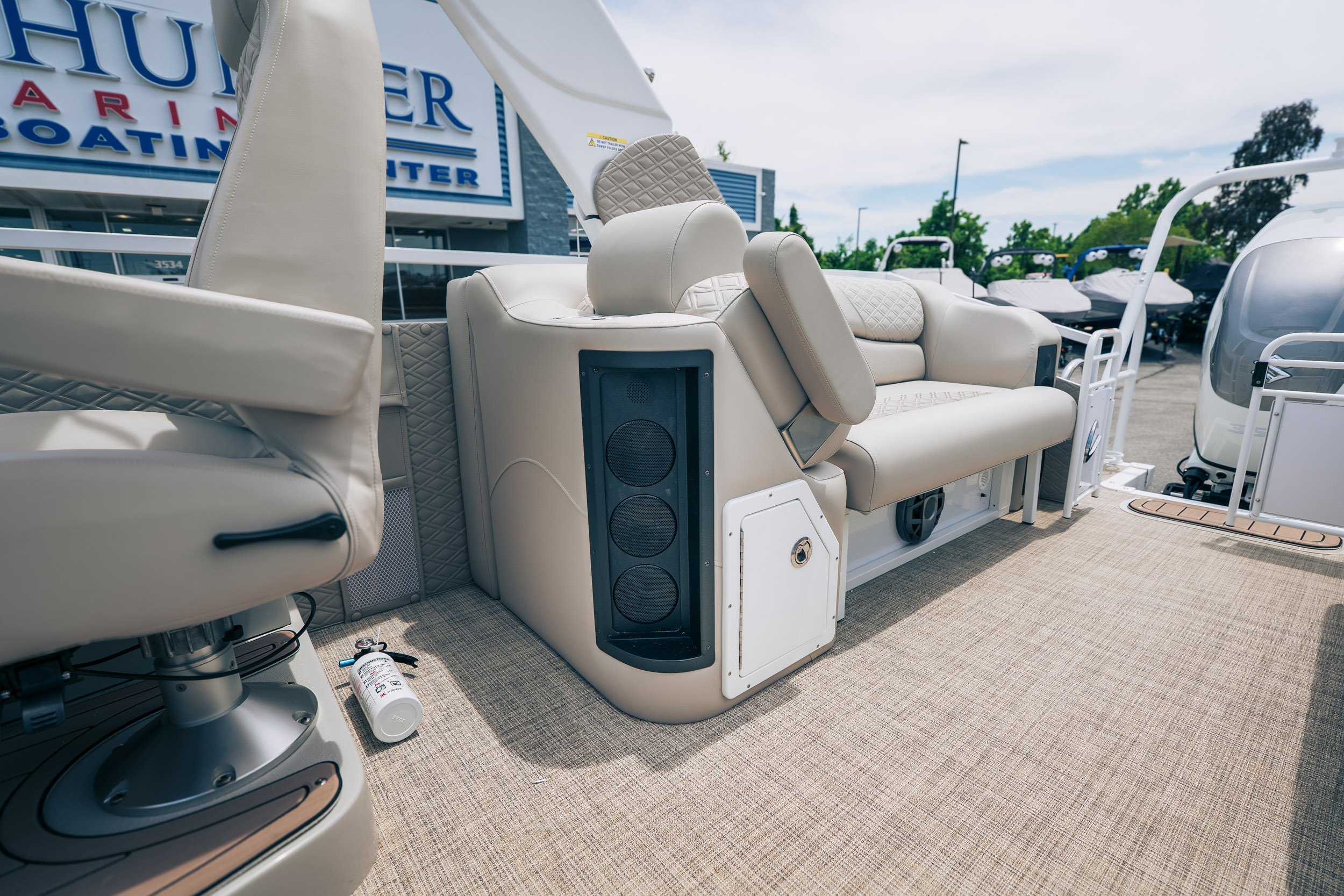 2026 JC Tritoon SportToon 26 TT - Image 12
