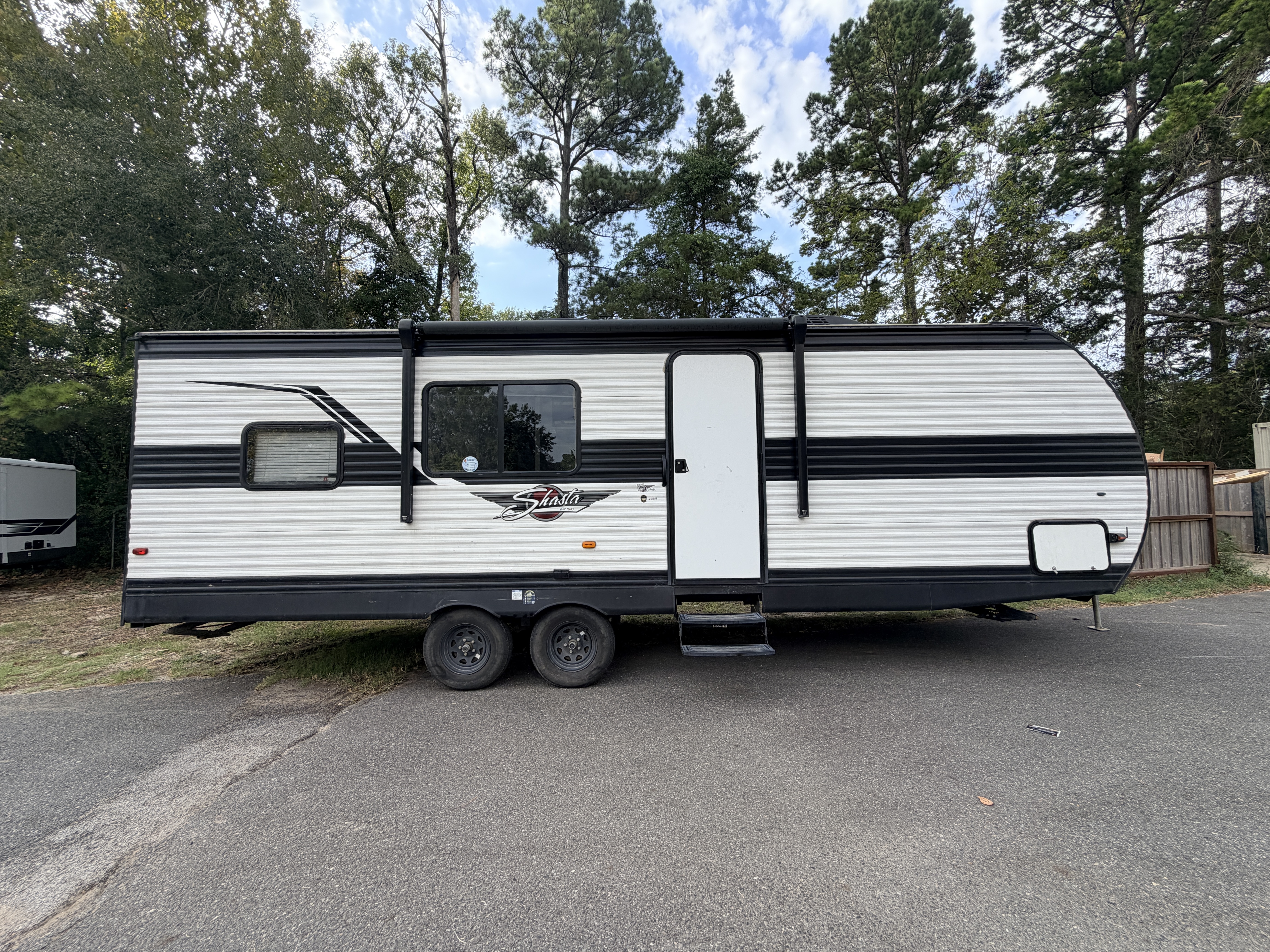 2024 Coachmen SHASTA 29BH - Image 7