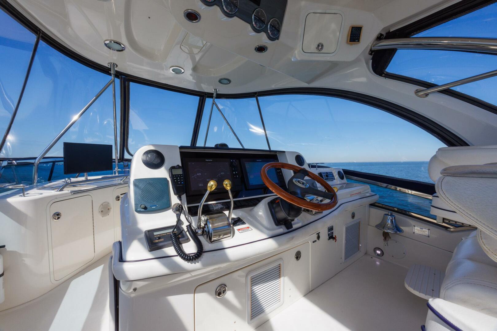 2006 Sea Ray 52 Sedan Bridge - Image 22
