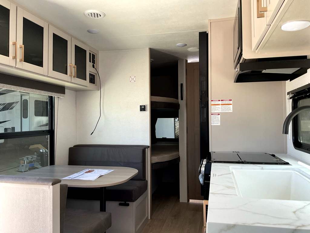 2027 JAYCO Jay Flight 260BH - Image 10