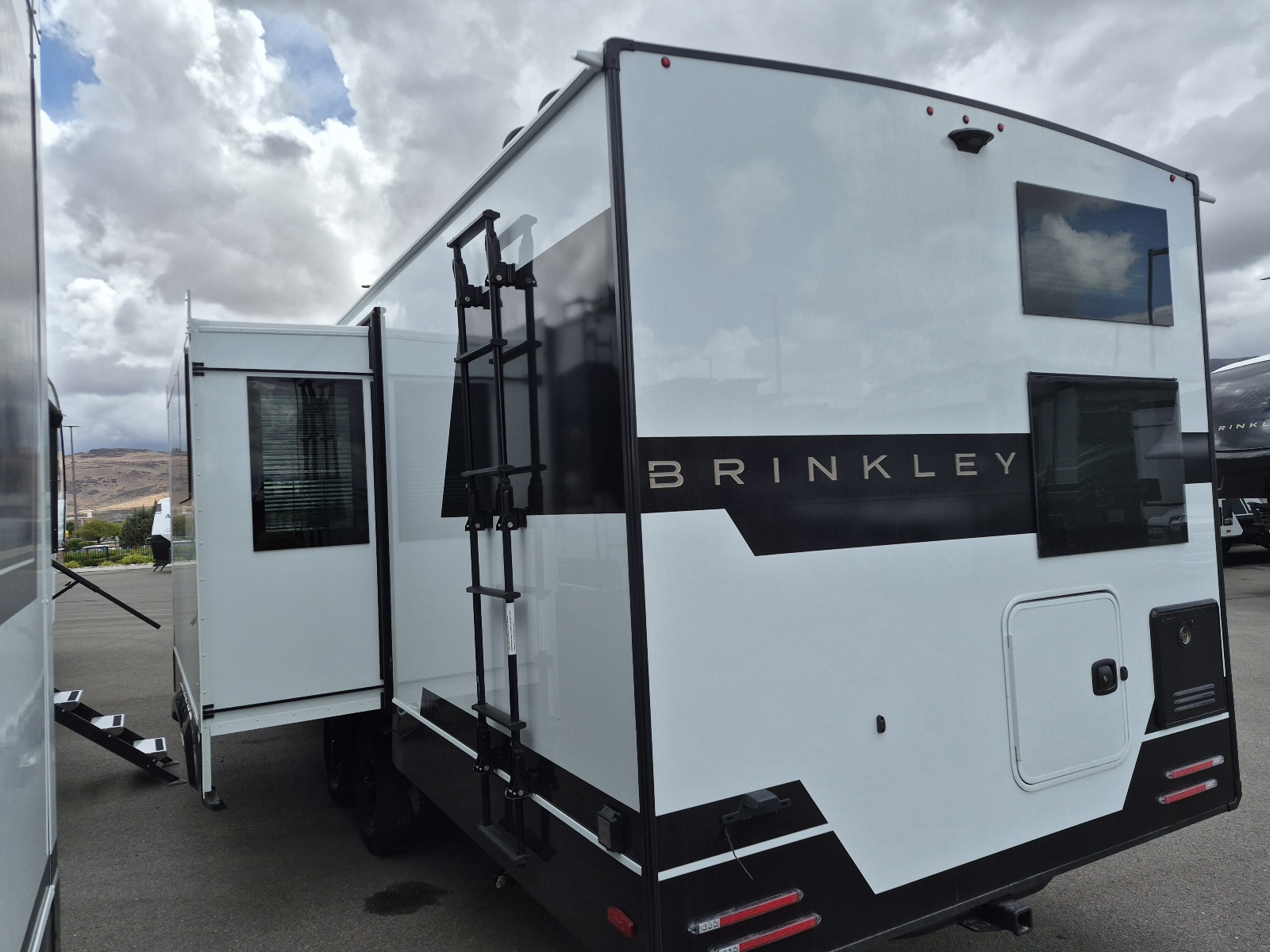 2026 Brinkley RV Model Ix 24X - Image 2