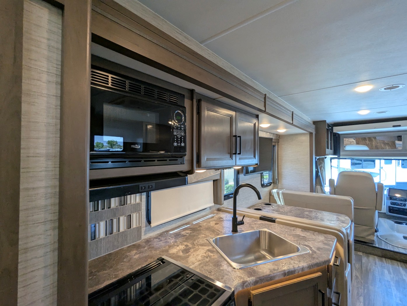 2022 Thor Motor Coach A.C.E. 32.3 - Image 34