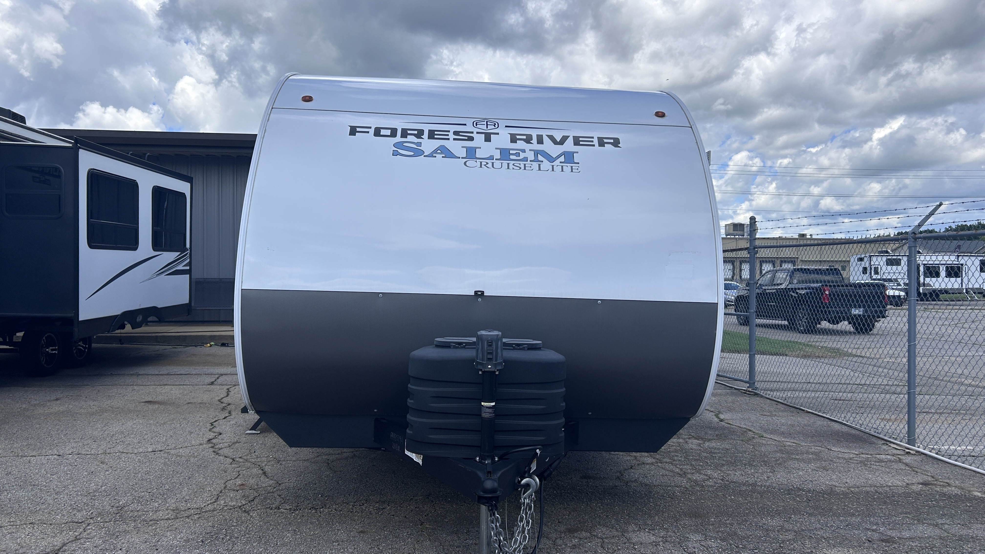 2025 Forest River Cruise-Lite Series 28VBXL - Image 2
