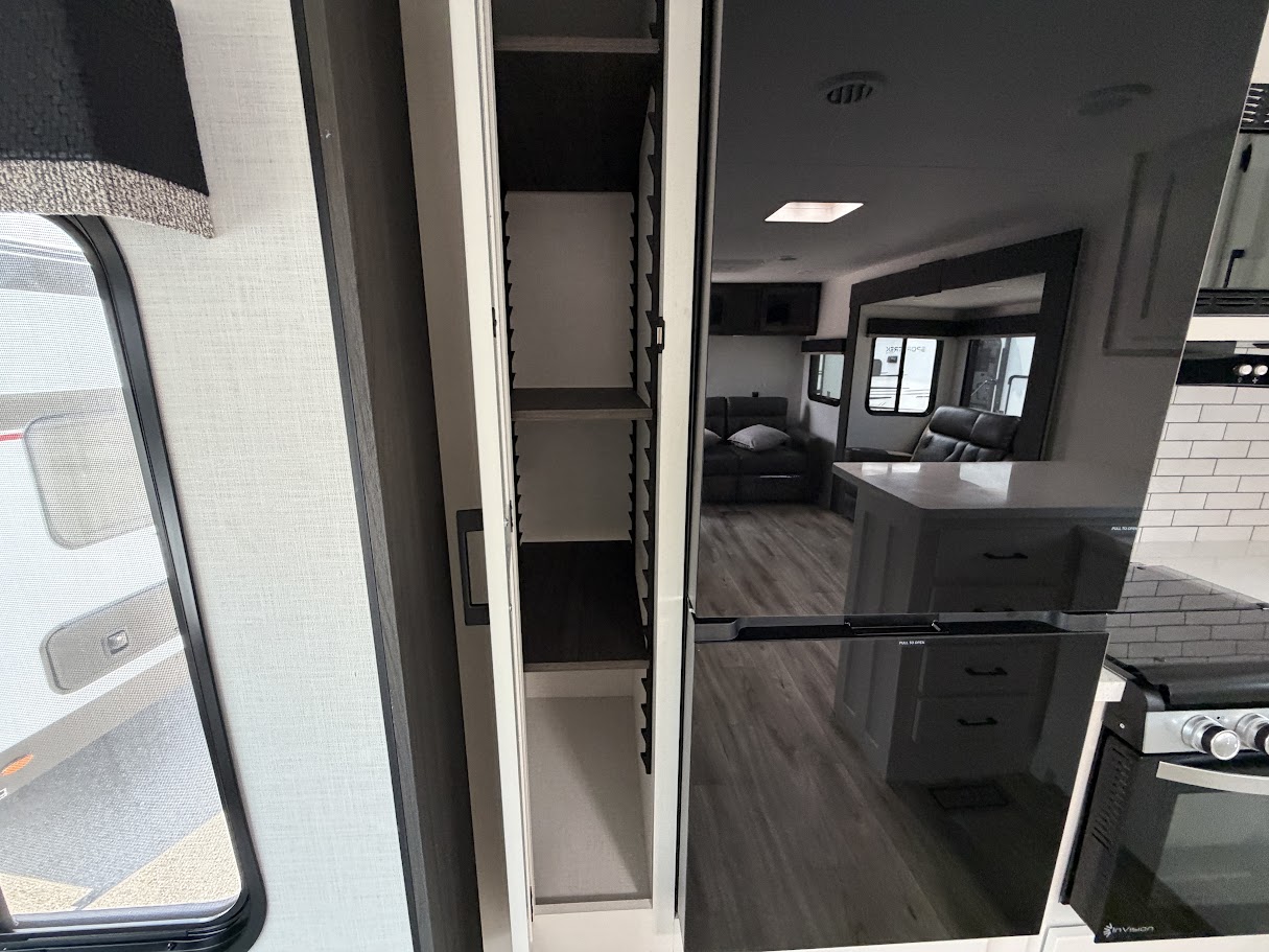 2027 VENTURE RV SPORTTREK 336VRK - Image 28