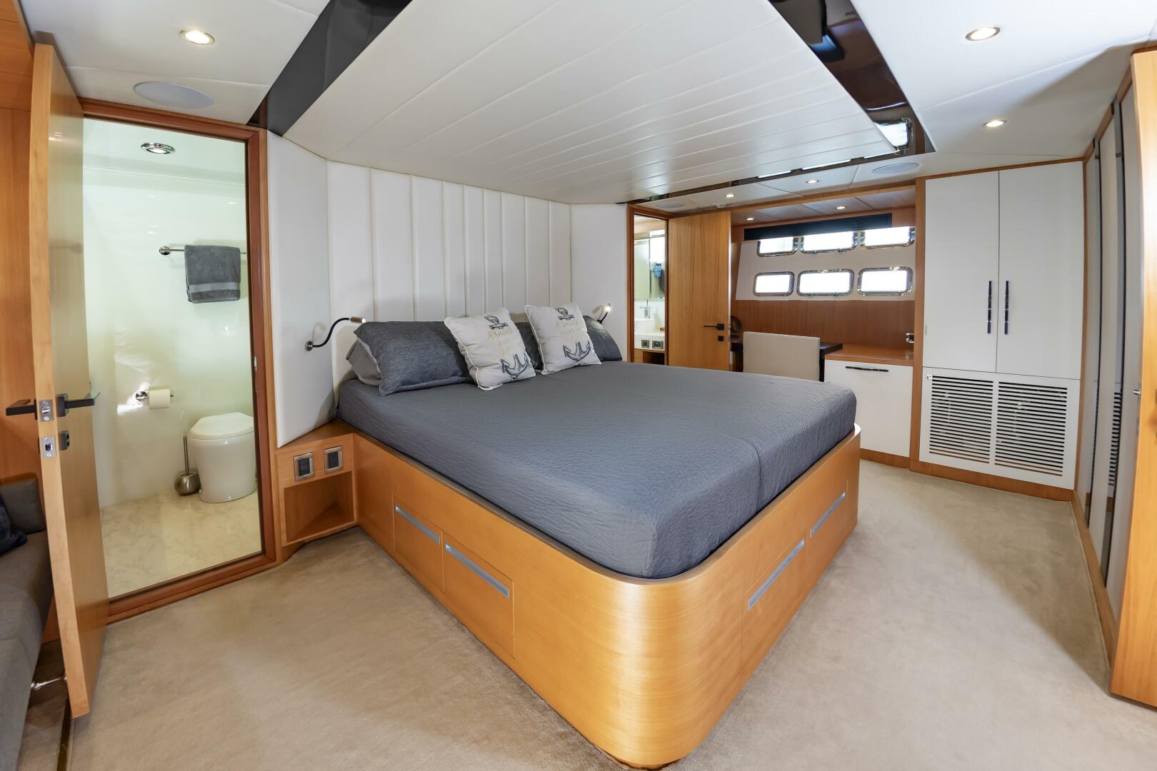 2017 Johnson 93 Flybridge - Image 63