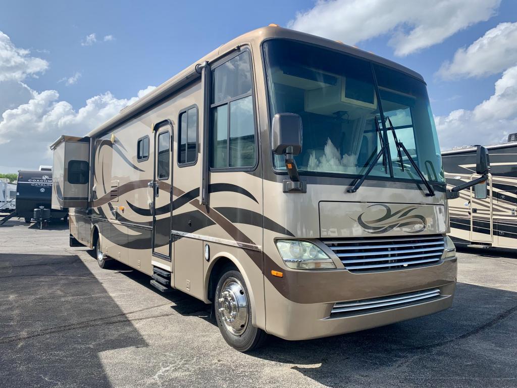 2005 MOUNTAIN AIRE 3778-WORKHORSE - Image 8