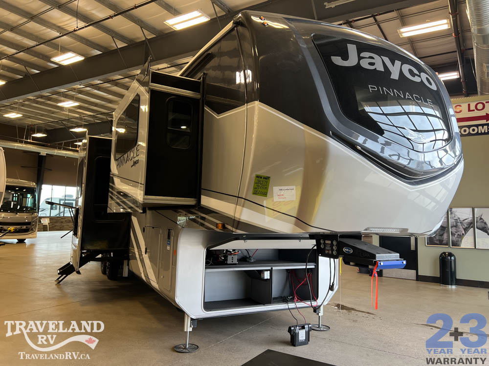 2026 Jayco Pinnacle 39FLOK - Image 1