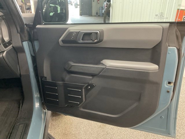 2022 Ford Bronco Utility 4D Black Diamond 4WD - Image 25