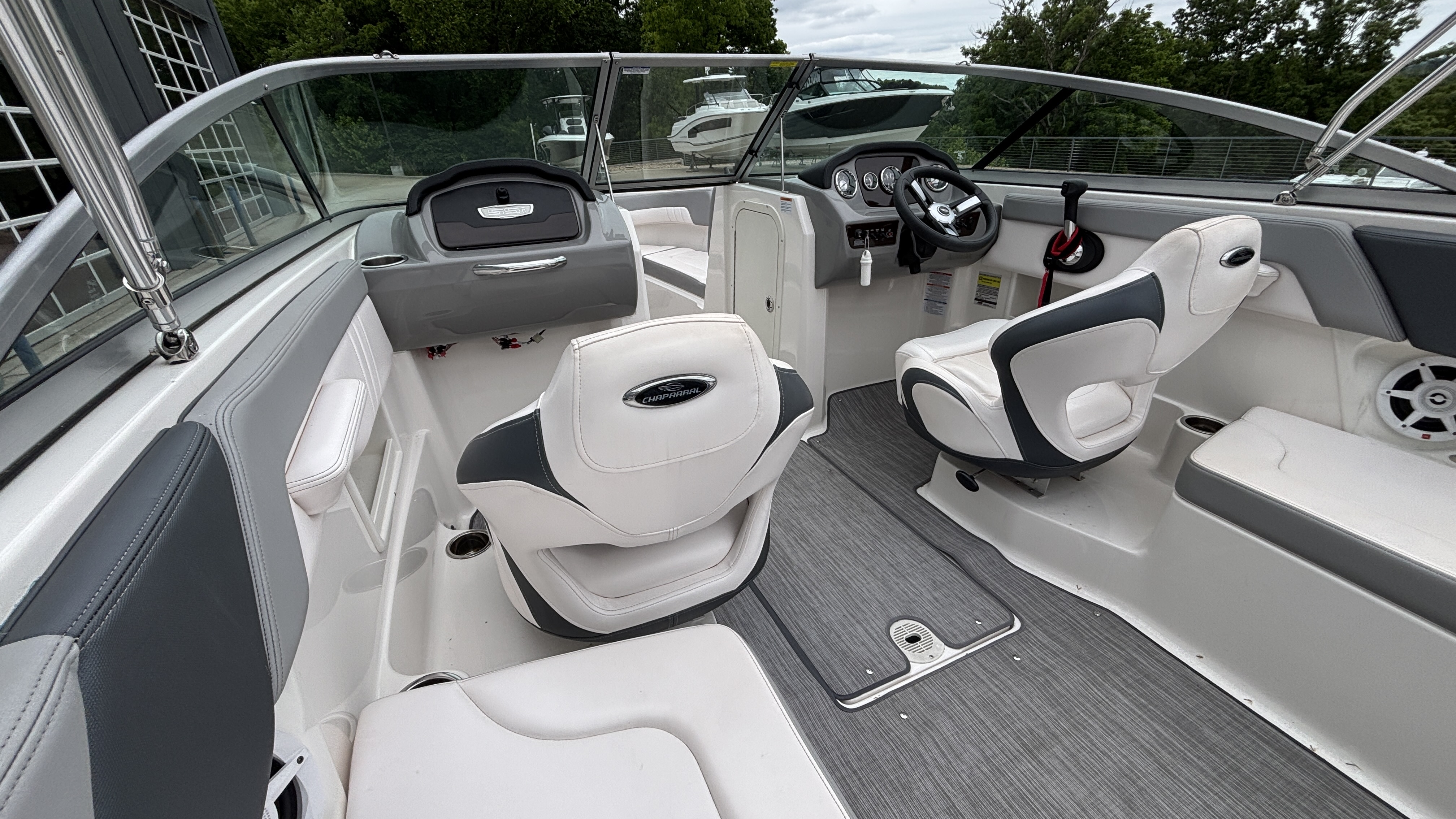 2021 Chaparral 23 SSi - Image 20