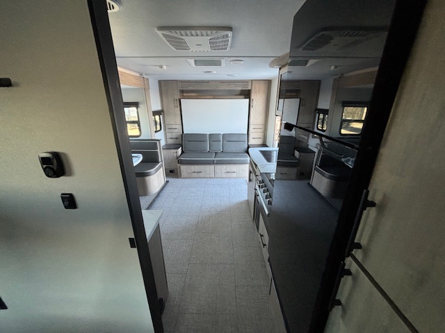 2025 Grand Design Imagine XLS 22BHE - Image 22