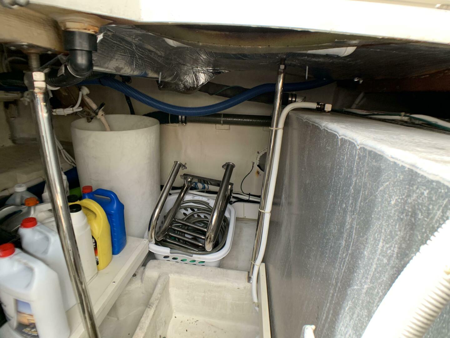 2006 Carver 56 Voyager - Image 52