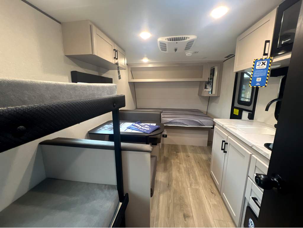 2026 JAYCO JAY FEATHER AIR 17BHSL - Image 40