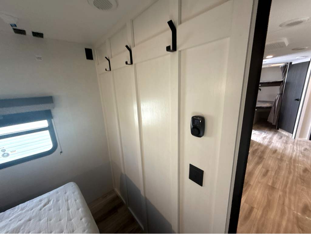 2027 VENTURE RV SIENNA 271VBH - Image 30