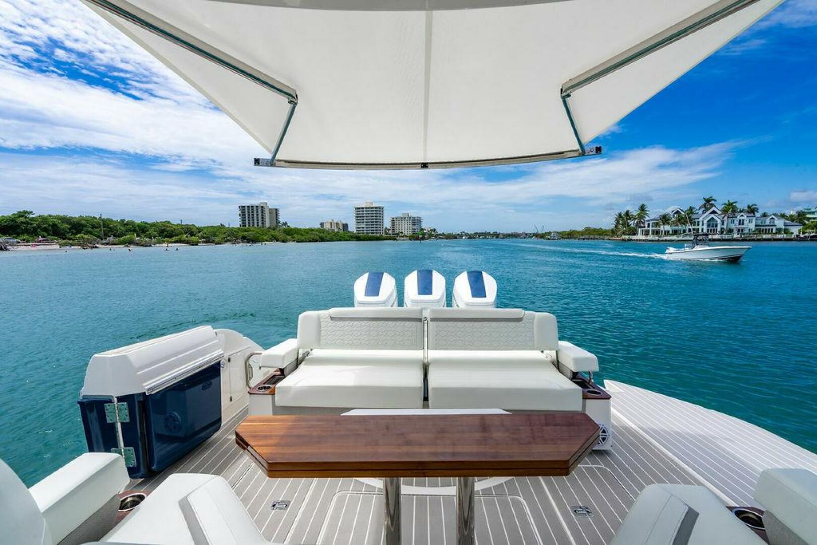 2025 Tiara Yachts 48 LS - Image 20