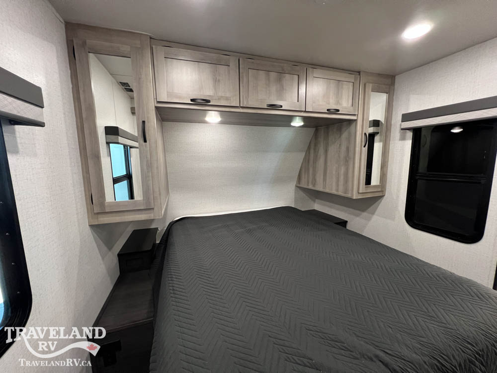 2022 Winnebago Voyage V2427RB - Image 19
