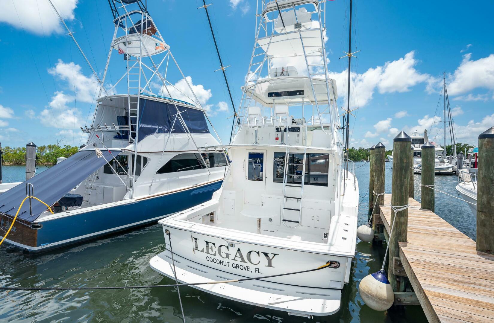 1992 Hatteras 50 Convertible - Image 10