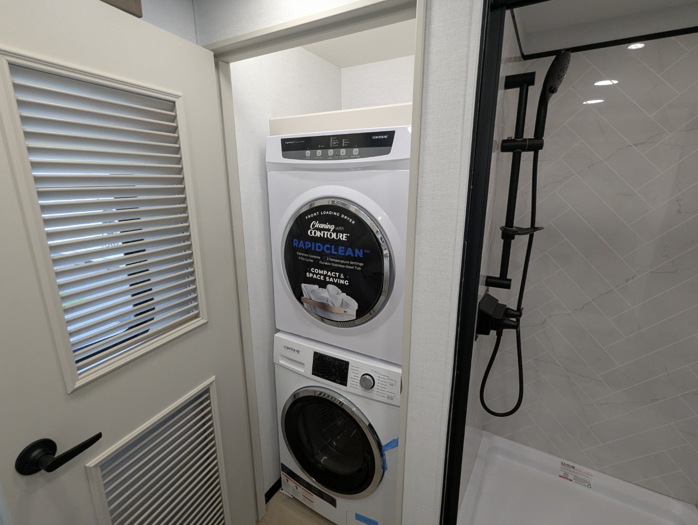 2027 Alliance RV Benchmark 44LFT - Image 17