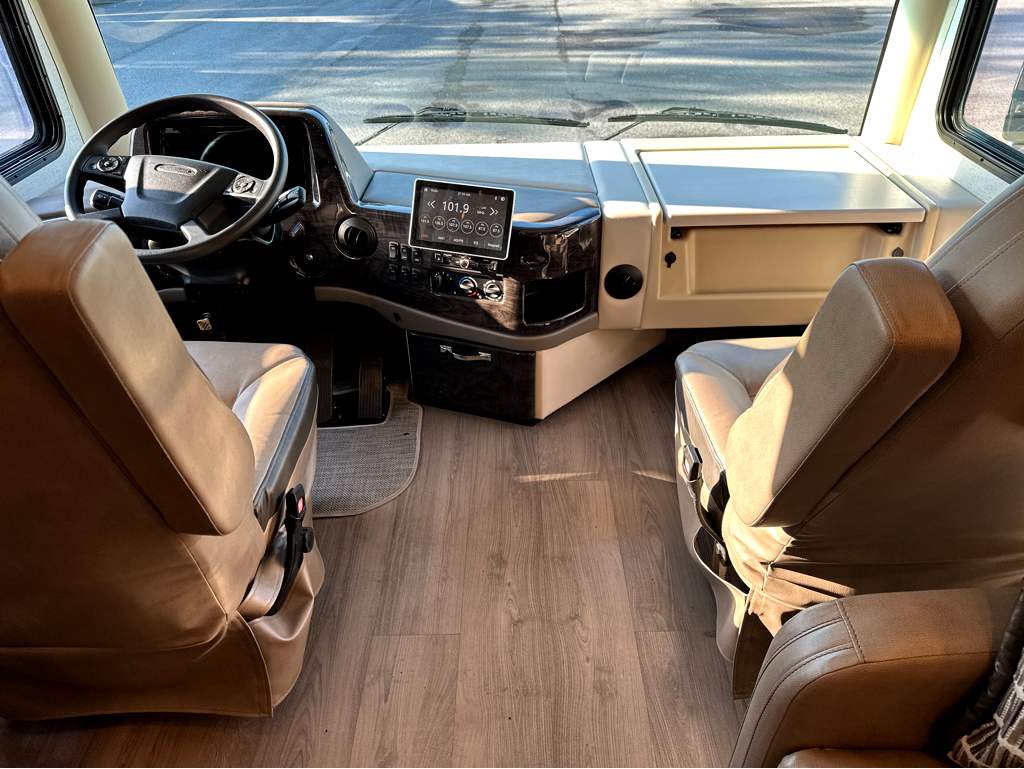 2023 THOR MOTOR COACH PALAZZO 37.6 - Image 25