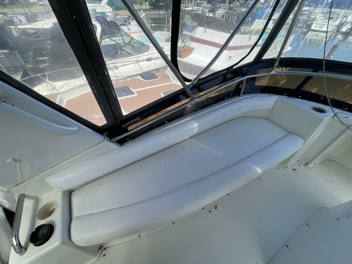 1994 Silverton 34 Motor Yacht - Image 12
