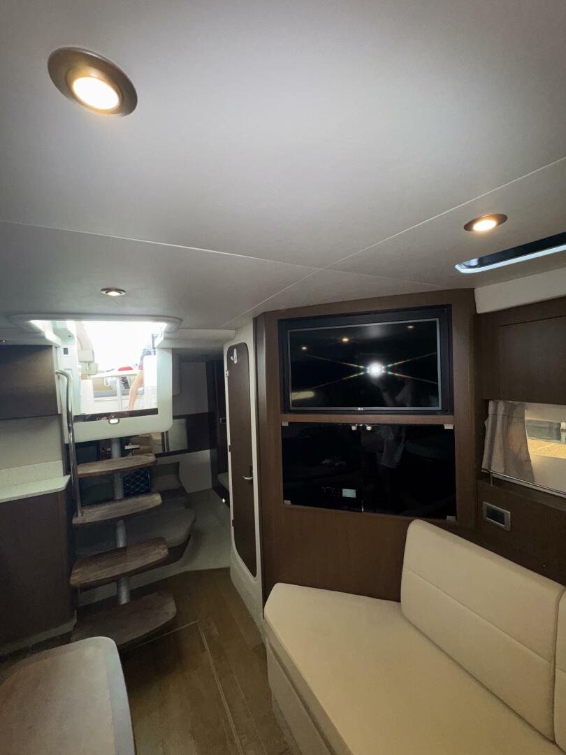 2016 Sea Ray Sundancer 350 - Image 118