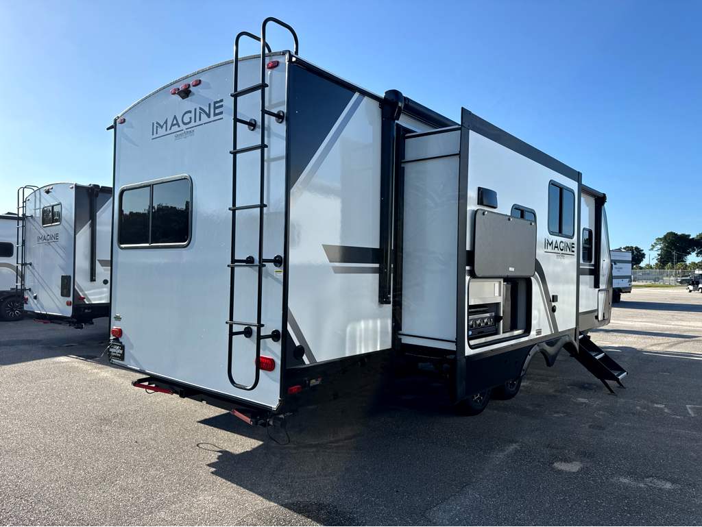 2027 GRAND DESIGN IMAGINE 2670MK - Image 9