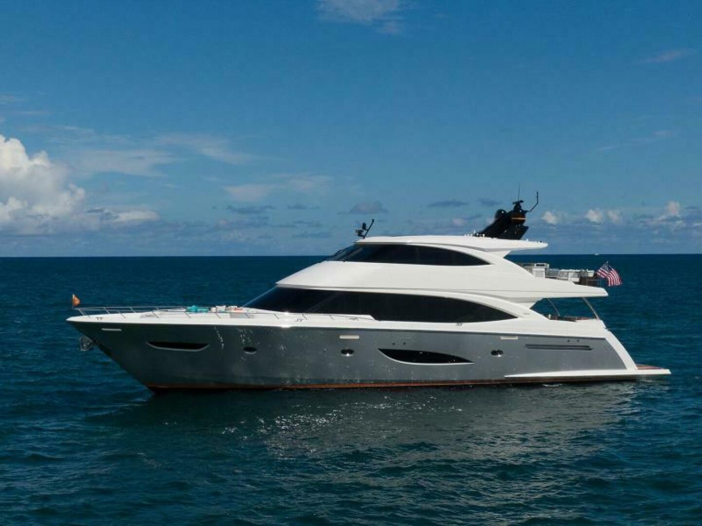 2018 Viking Enclosed Flybridge - Image 91