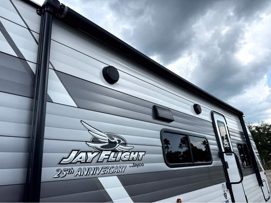 2027 Jayco Jay Flight SLX 261BHS - Image 6