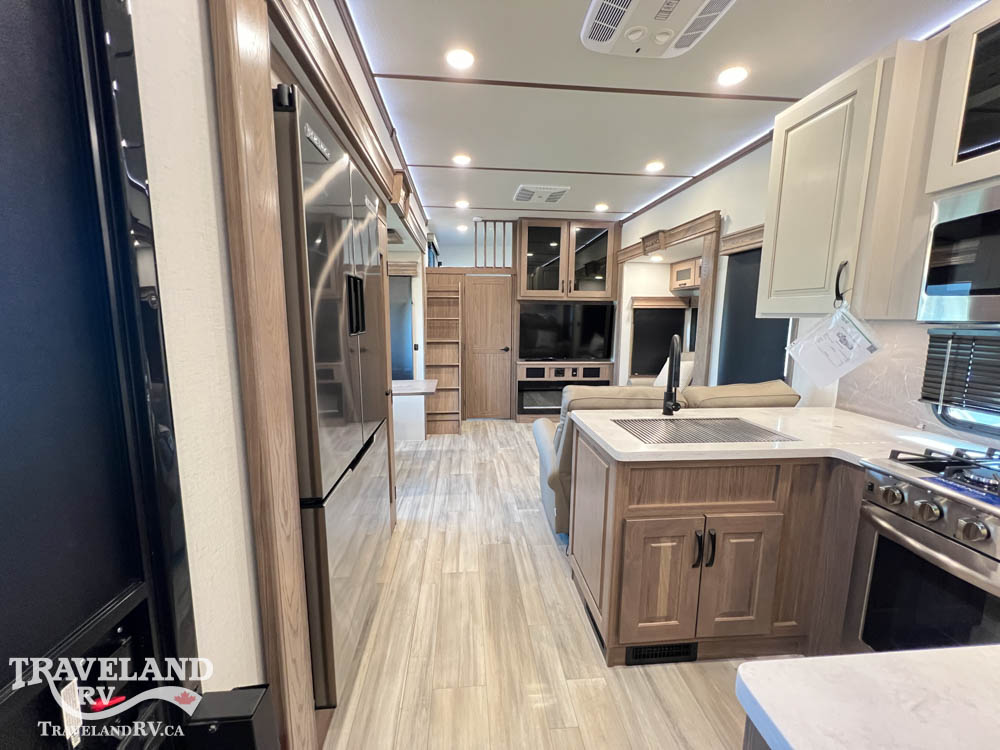2023 Alliance RV Paradigm 395DS - Image 3