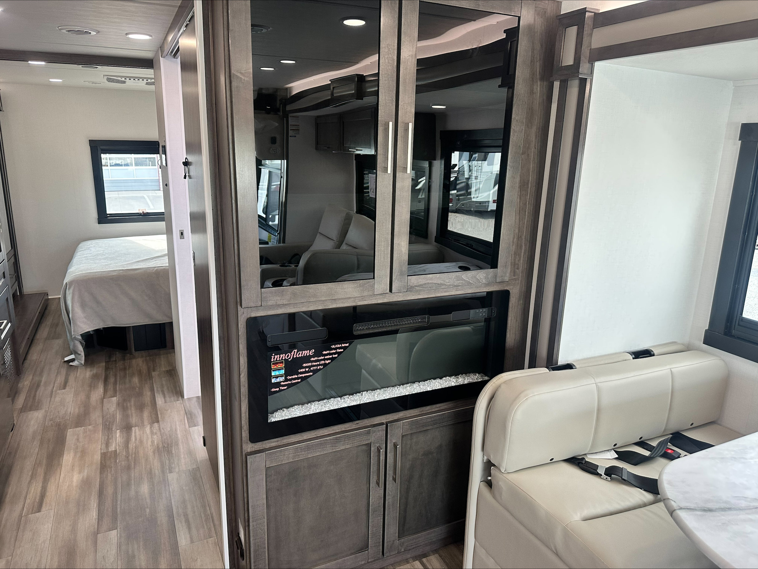 2026 JAYCO PRECEPT 34G - Image 25