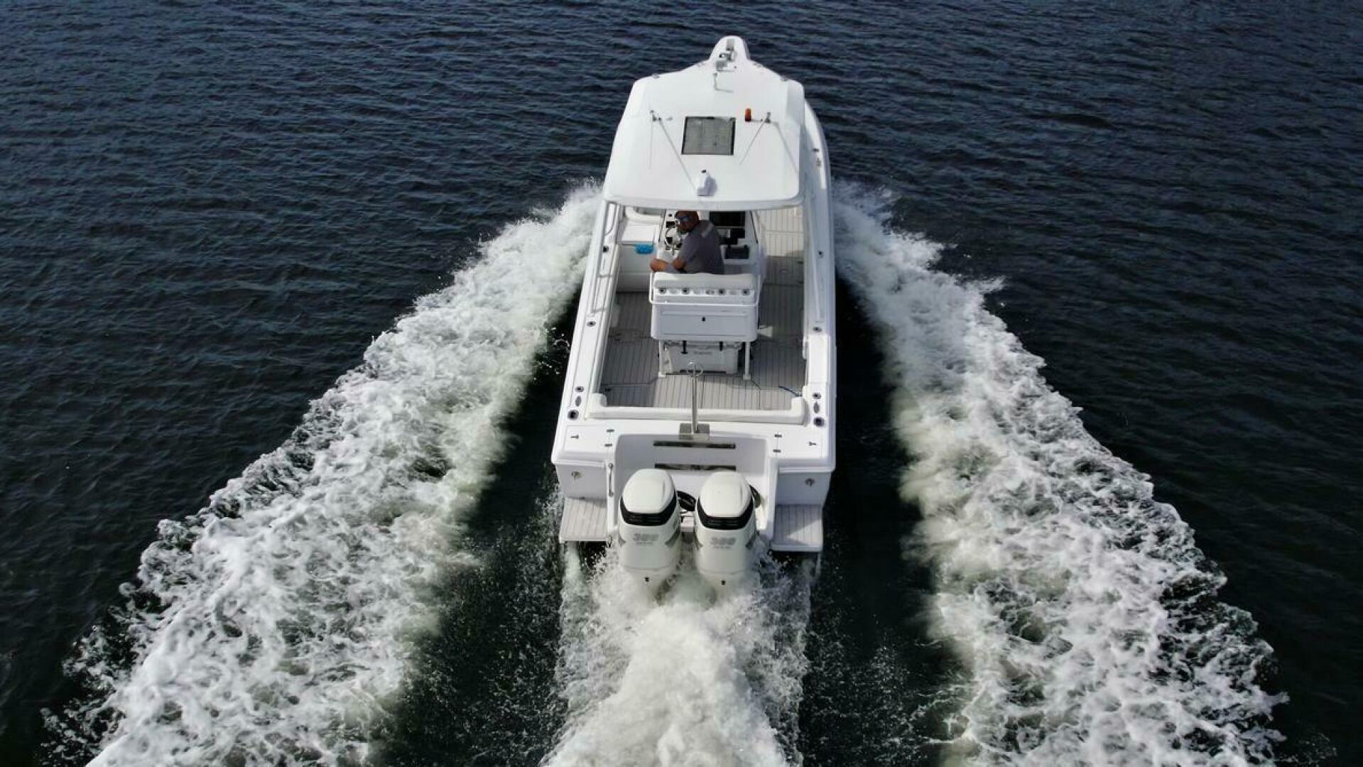 2003 Intrepid 32 - Image 46