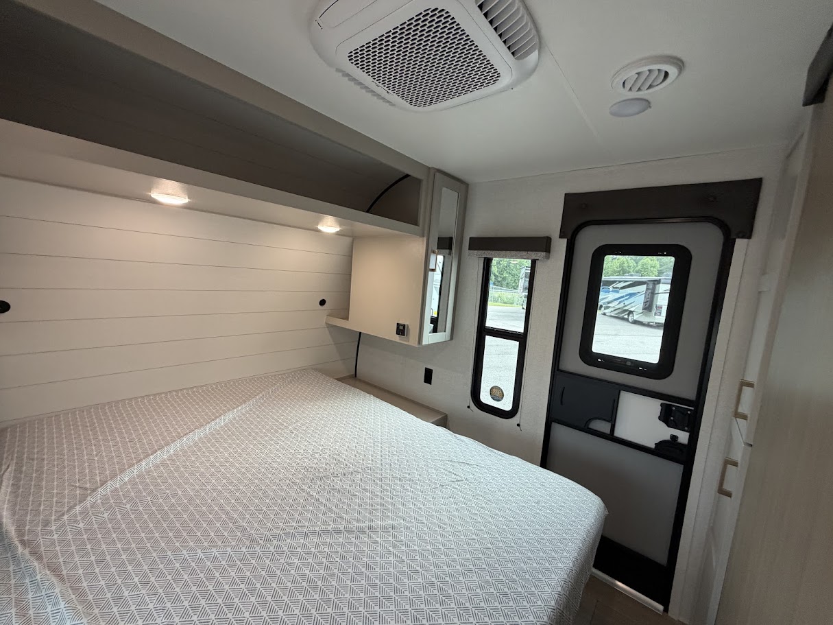 2027 JAYCO JAY FLIGHT 333BTS - Image 43