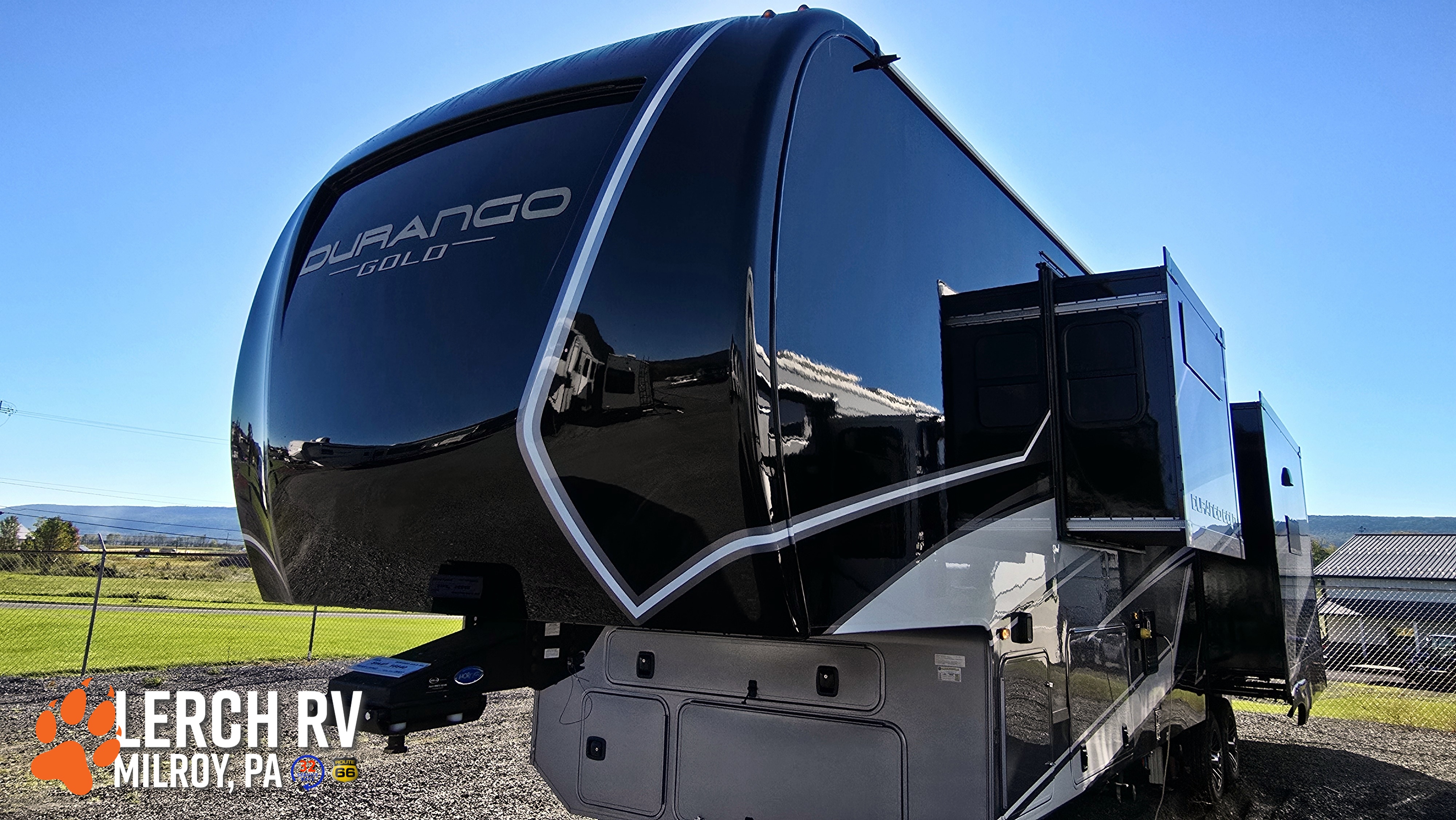 2027 KZ RV Durango Gold G366FBQ - Image 2