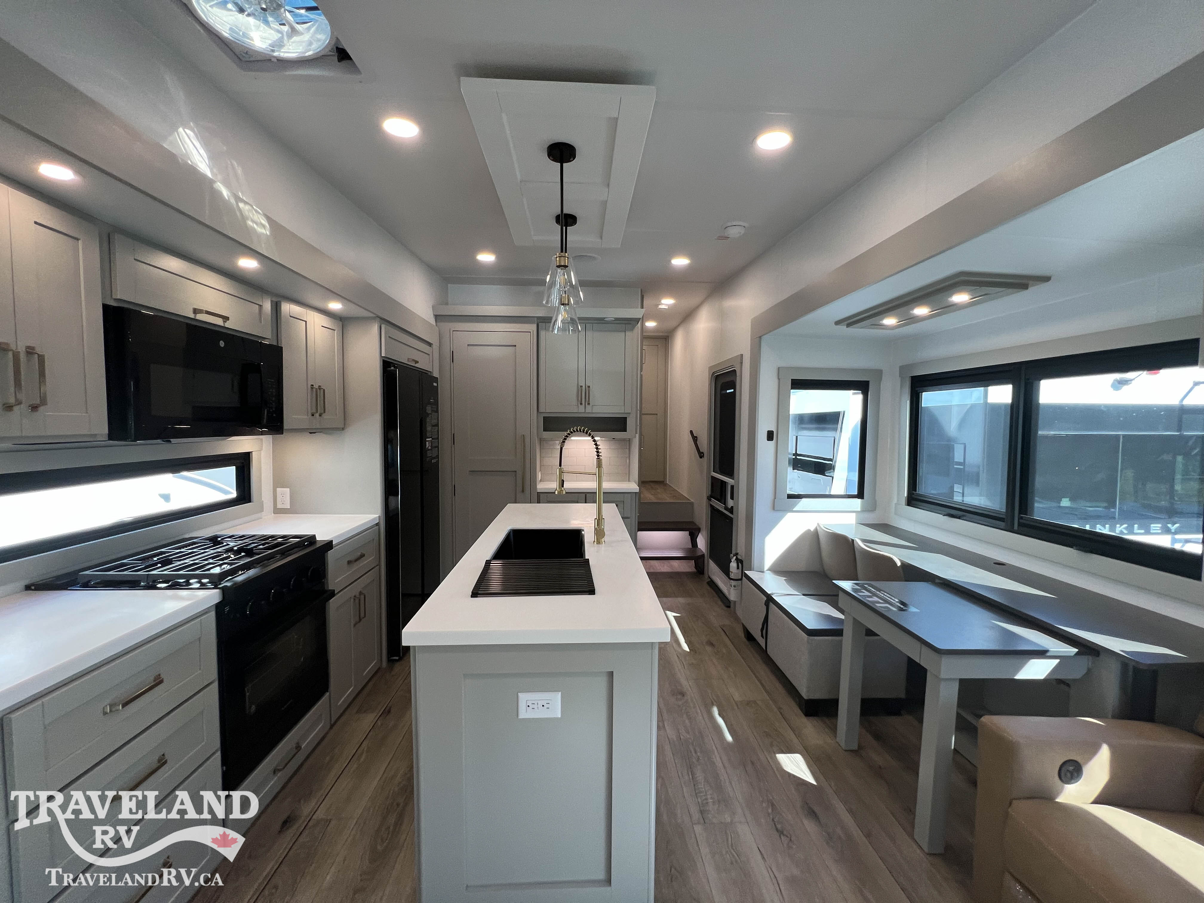 2026 Brinkley RV Model Z 3600 - Image 7