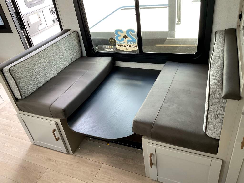 2027 JAYCO Jay Feather 21MML - Image 11
