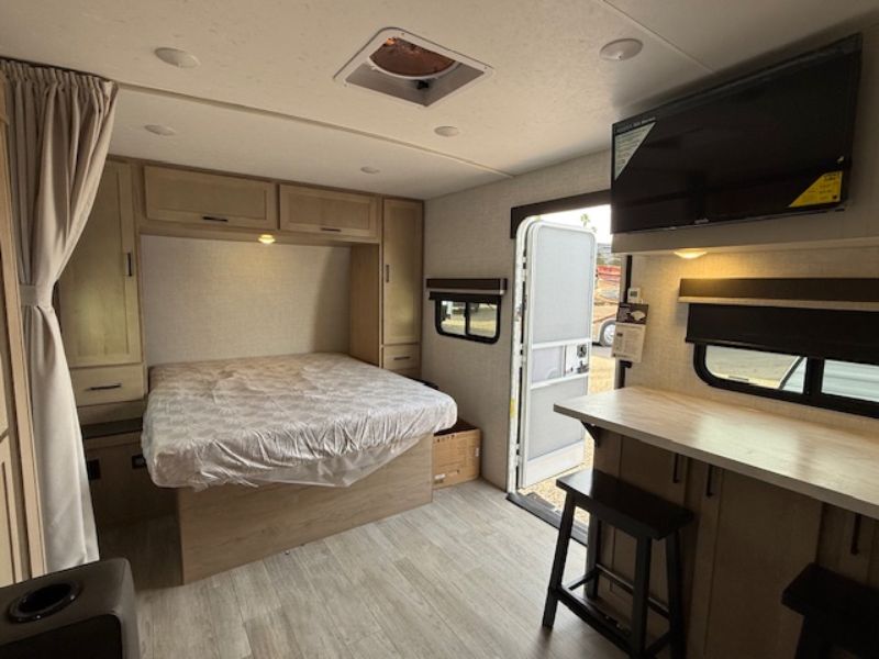 2026 Ember RV E-Series 21RKE - Image 5