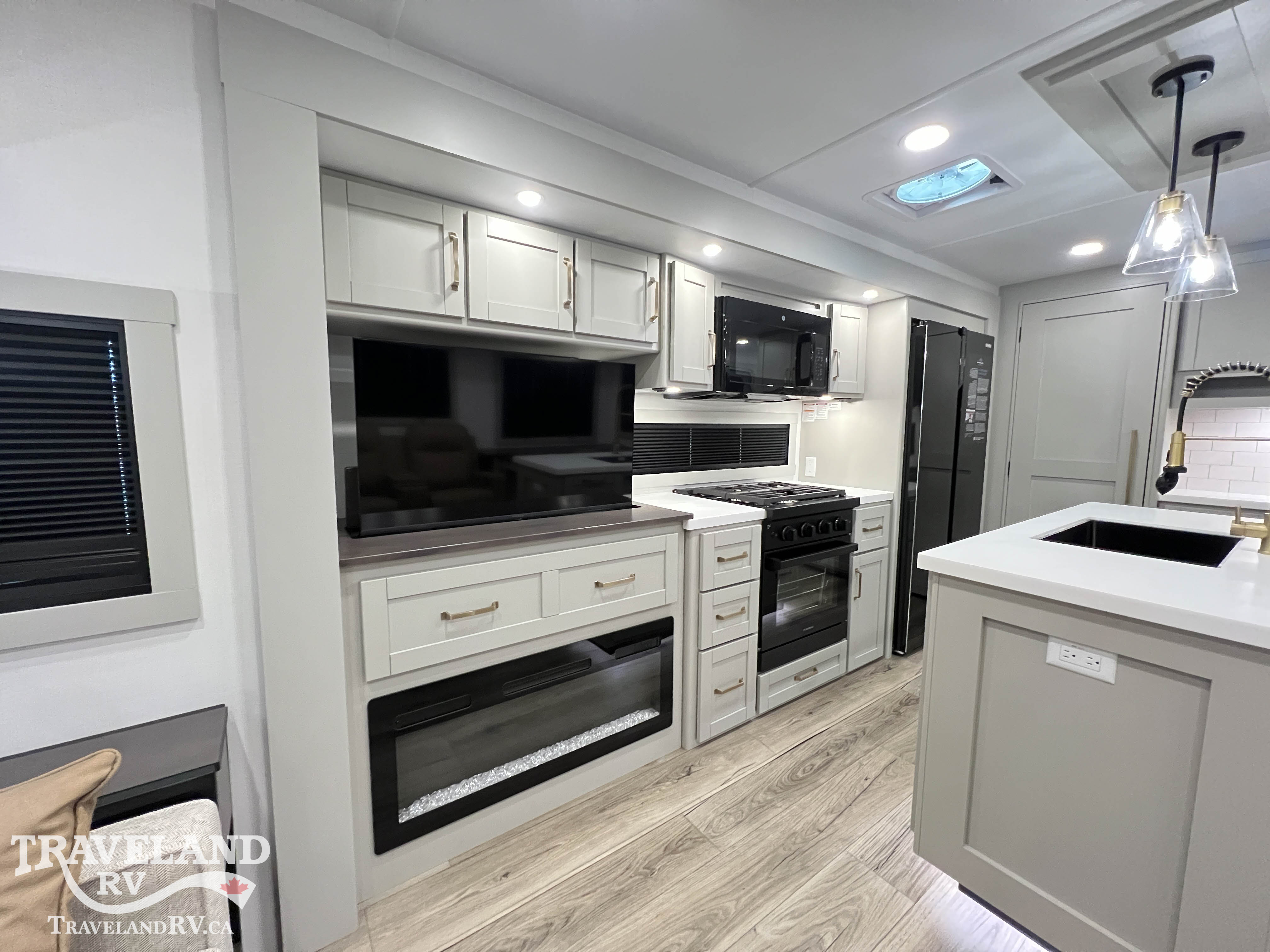 2026 Brinkley RV Model Z Air 310 - Image 15