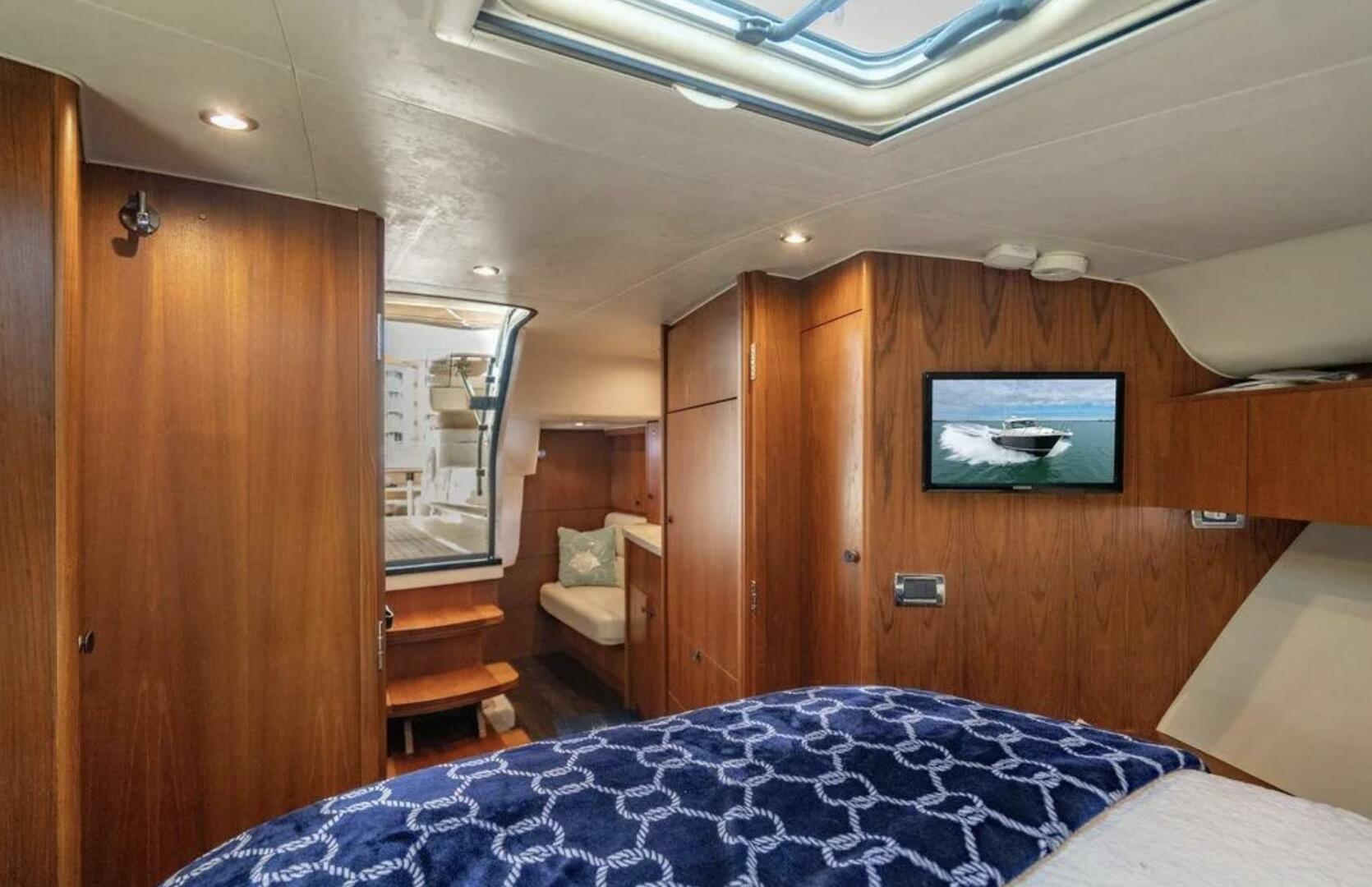 2013 Tiara Yachts 36 Coronet - Image 7