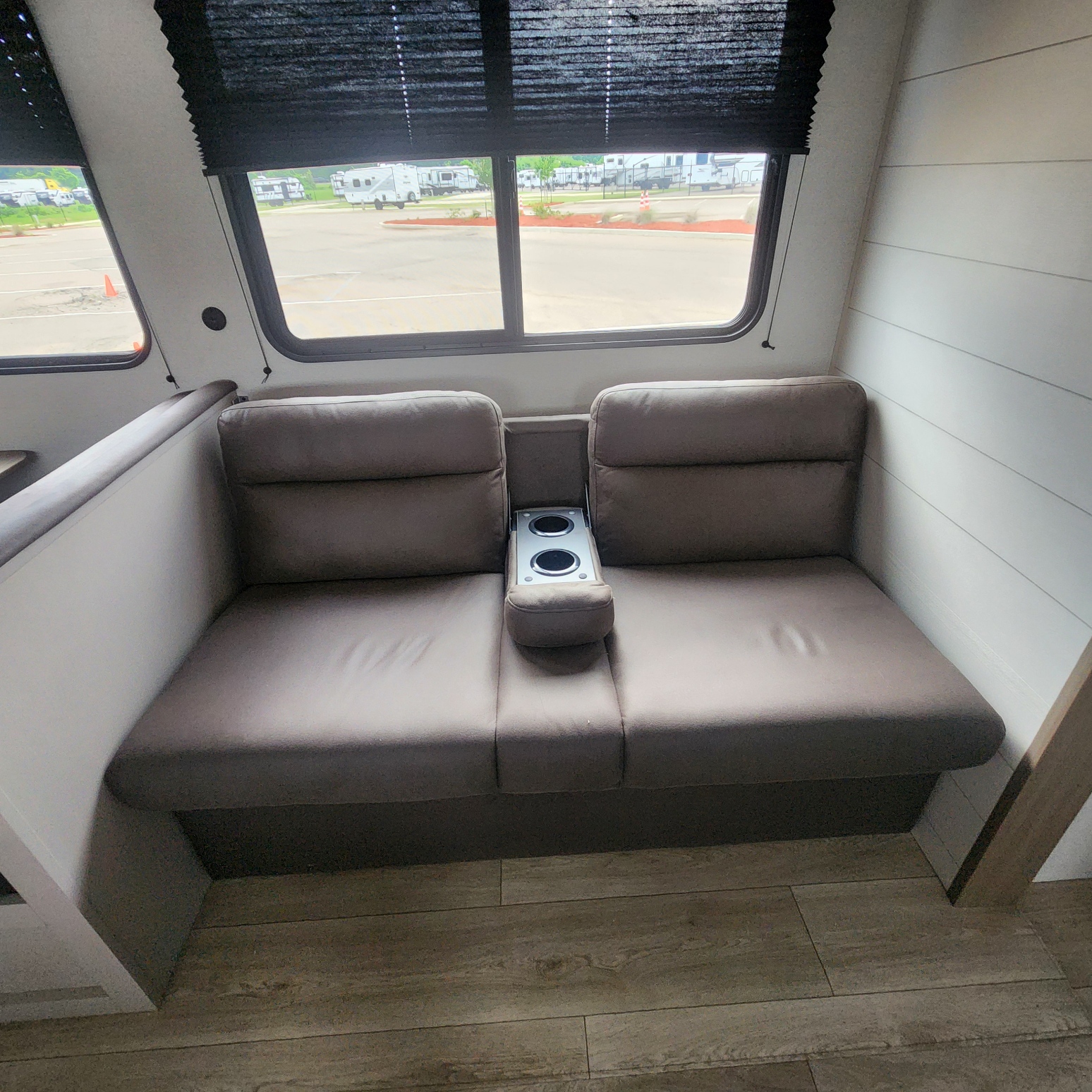 2027 Jayco Jay Flight SLX 261BHS - Image 15
