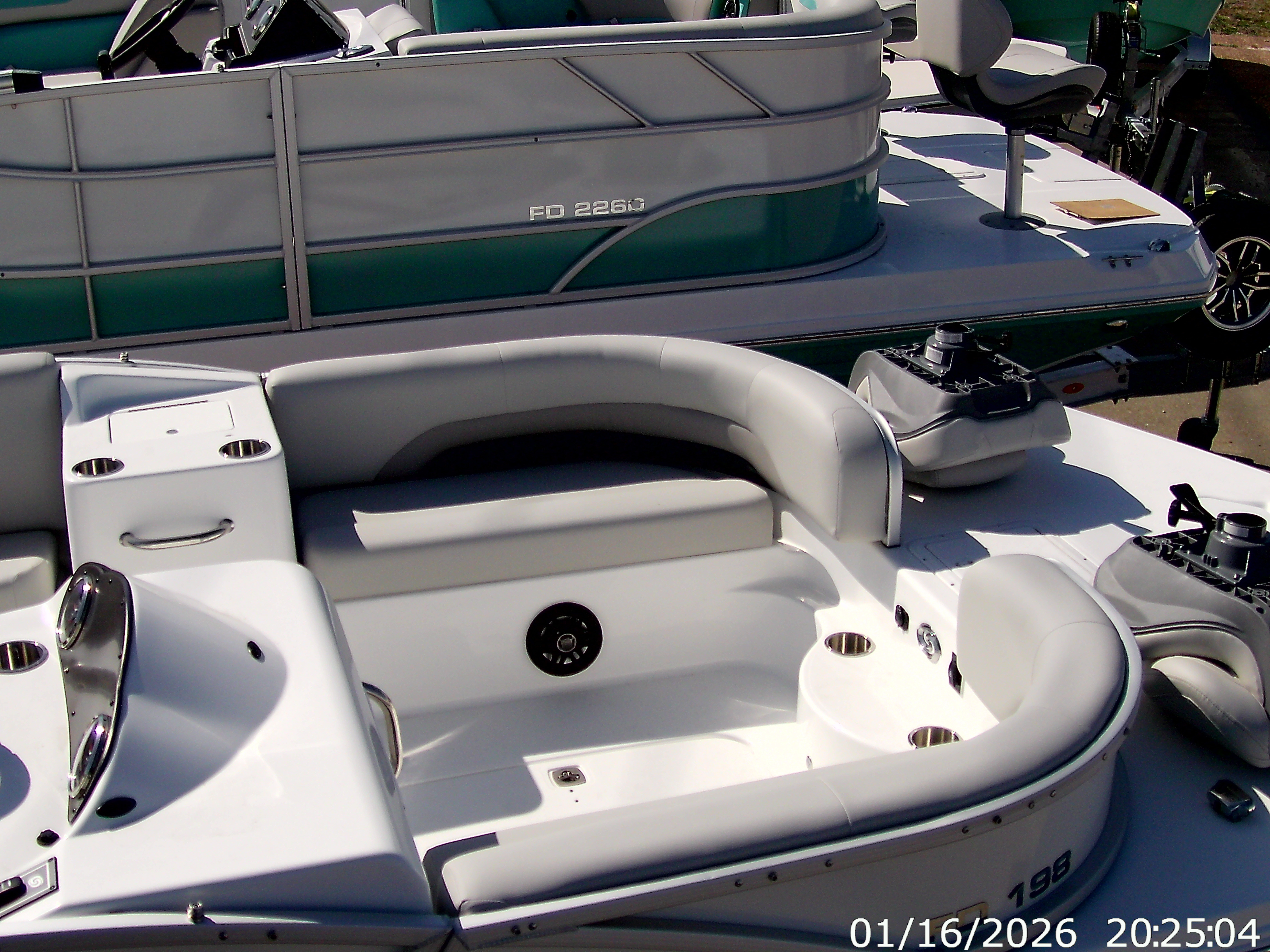 2026 HURRICANE 2026 FUNDECK 198 RE - Image 10