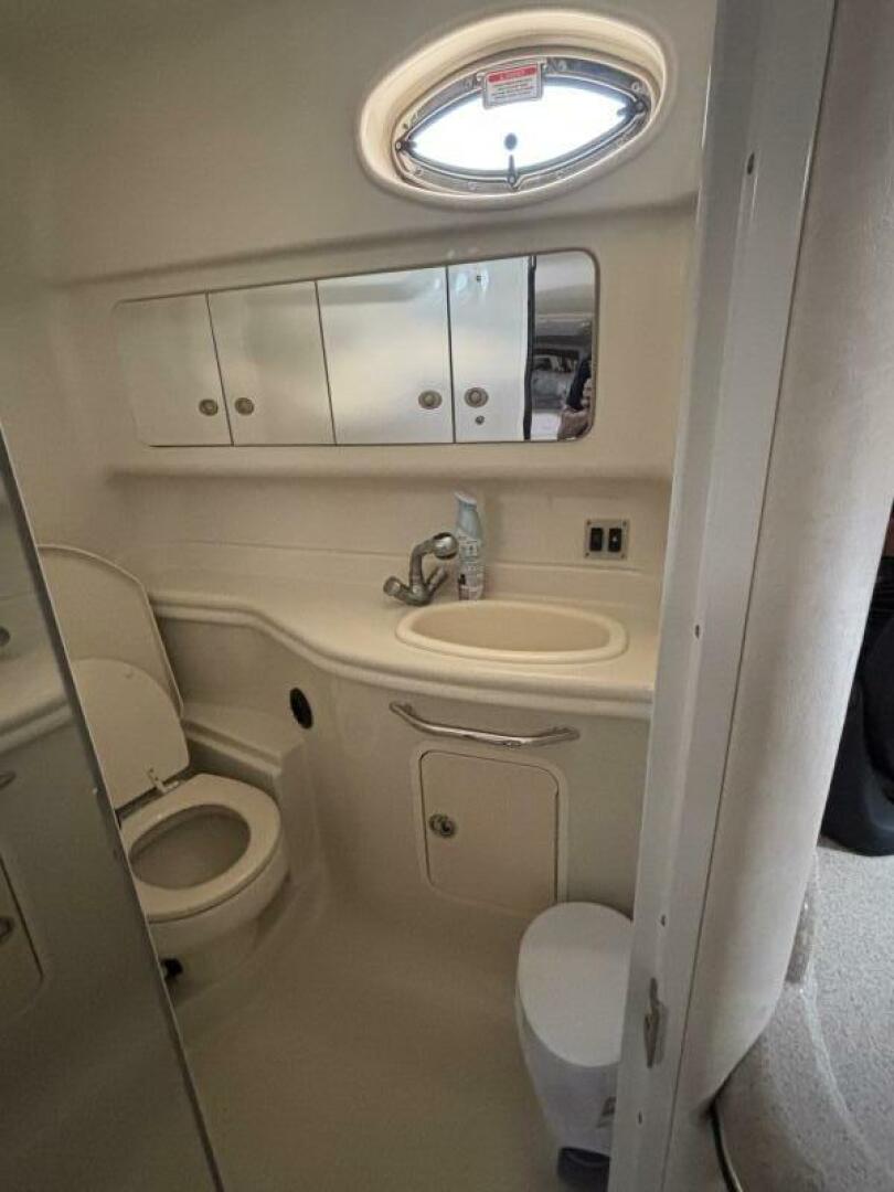 2007 Sea Ray 340 - Image 18