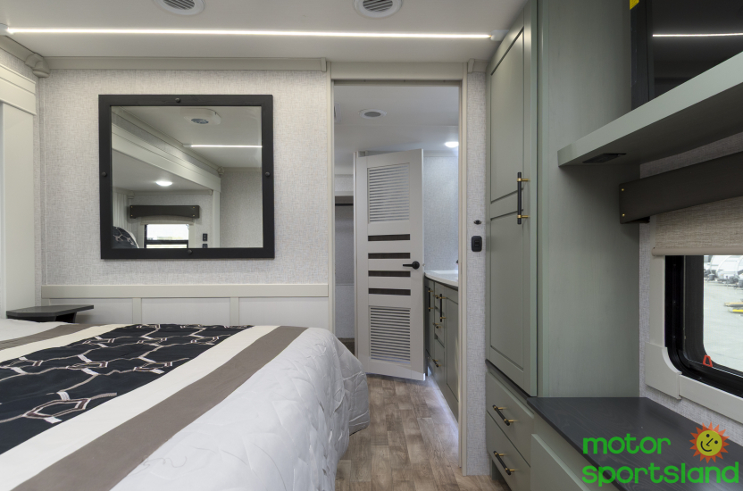 2025 CrossRoads Redwood RW401LK - Image 35