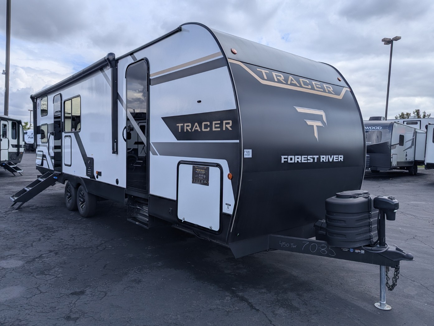 2026 Prime Time Tracer 275BH - Image 1