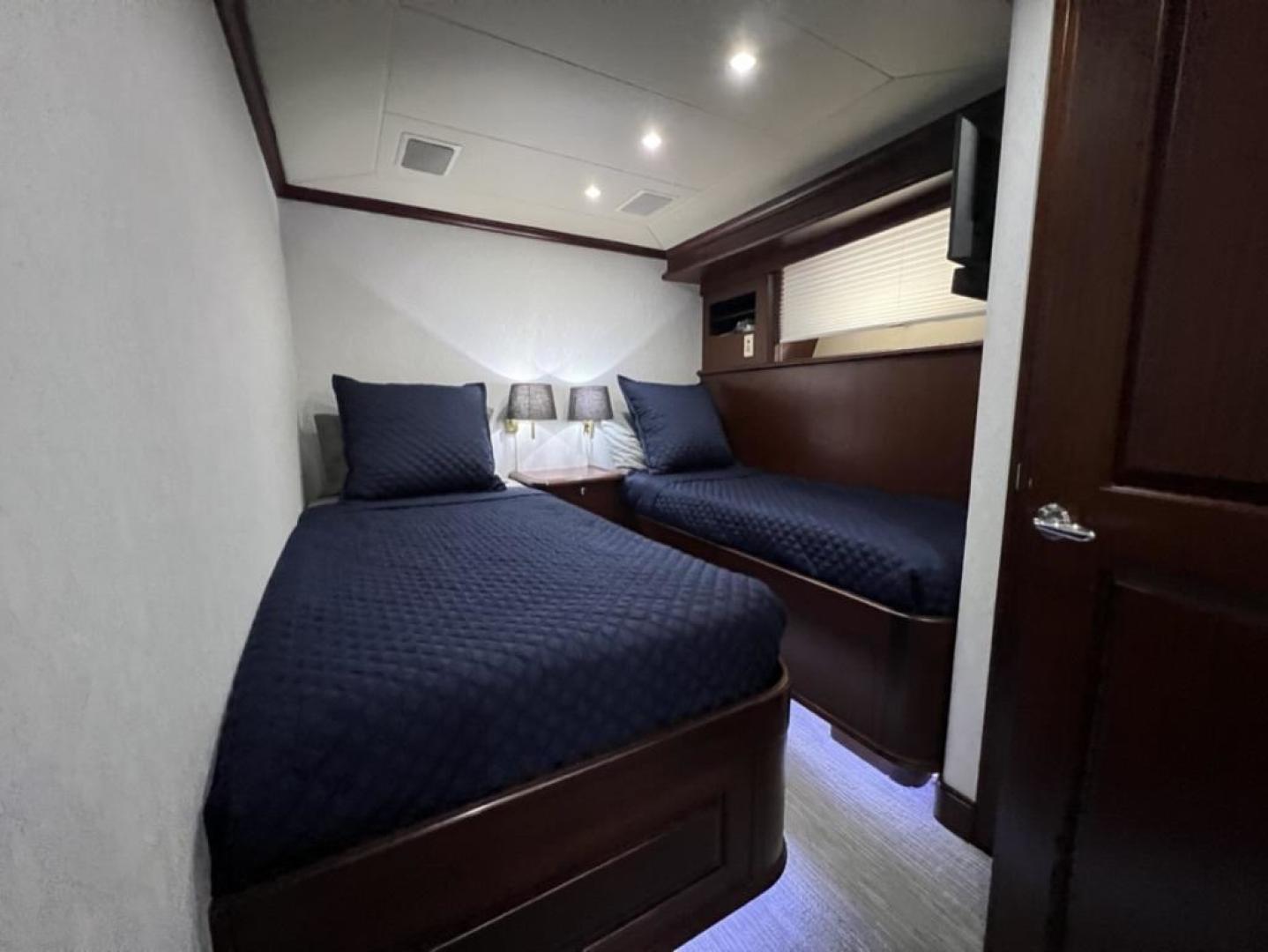 2006 Pacific Mariner - Image 37