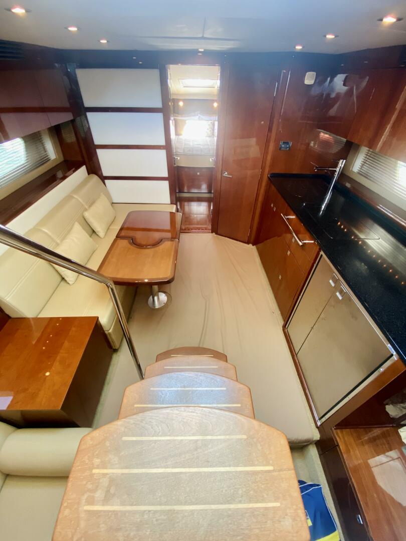 2010 Sea Ray 450 Sundancer - Image 41