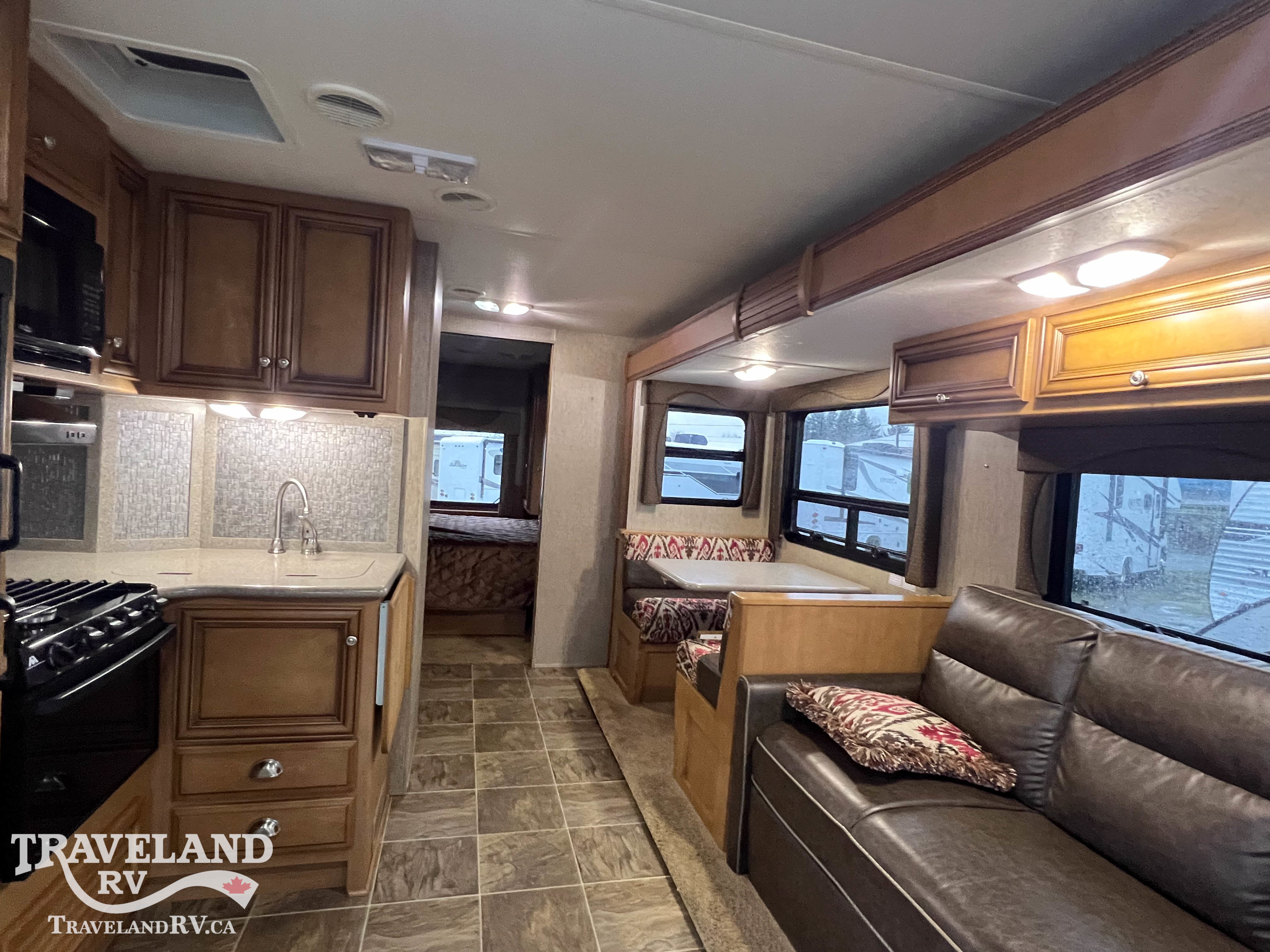 2016 Newmar Bay Star Sport 2702 - Image 15