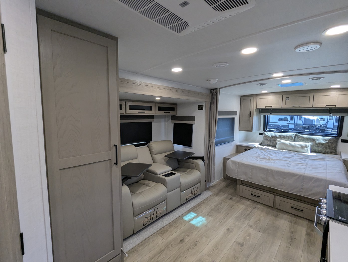 2026 Forest River Rockwood Mini Lite 2205S - Image 7