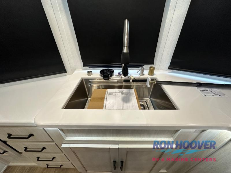 2026 PALOMINO 403LFT - Image 38